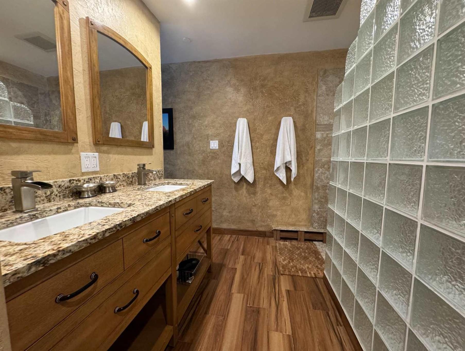 Best Location In The Heart Of Lions Head, Ski Lockers, Jacuzzi And Pool Vail Exterior foto